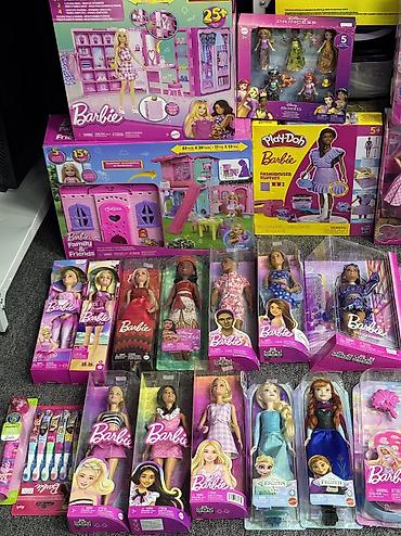 барби кукула: Коллекционные куклы Barbie (в упаковке): - Barbie Signature Día de — 2