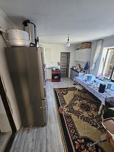 5: Продаётся дом в г. Балыкчы, адрес: ул. Ленинградский, 16а. 4 комнат — 10