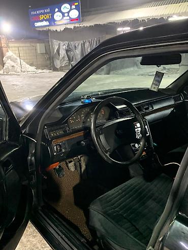 e klass: Mercedes-Benz E-Class: 1992 г., 2 л, Механика, Бензин, Седан — 4