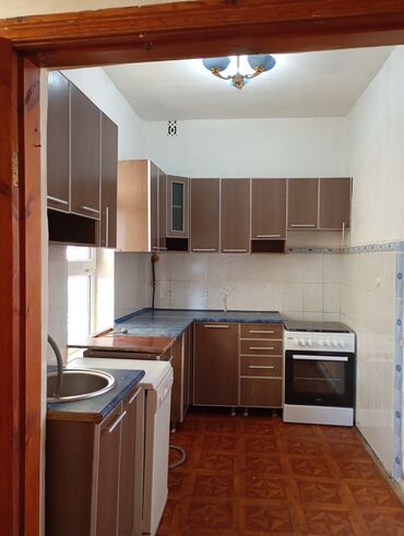 дом в токмоке: 200 м², 6 комнат, Утепленный, Бронированные двери, Кондиционер