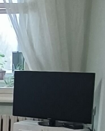 элт телевизор samsung с плоским экраном: Продаю телевизор по заниженной цене,в хорошем состоянии, размеры 74*43