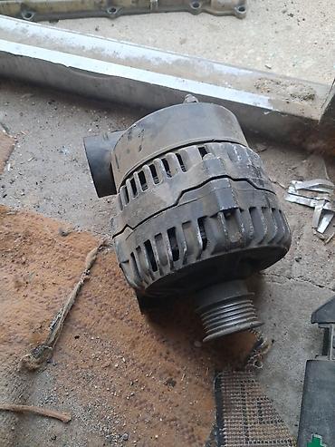 Другие автозапчасти: Продаю запчасти на бмв е34 Блок 2.5 заряженный Генератор Крышка — 2