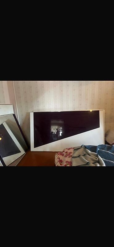 carpayı dəsti: Yataq otağı mebel dəsti Tərkibi: - Geniş ikitərəfli çarpayı üçün — 1