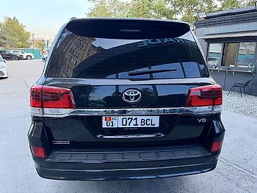 lend cruzer: Toyota Land Cruiser: 2017 г., 4.6 л, Автомат, Бензин, Внедорожник — 7