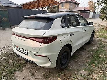 bye e2: BYD E2: 2022 г., 0.7 л, Робот, Электромобиль, Хэтчбэк — 2
