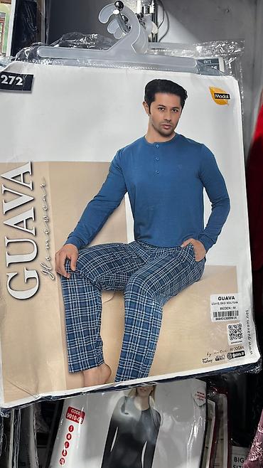 Другая мужская одежда: Мужские пижамы Мусжкие халаты Мужское термобелье Широкий ассортимент — 22