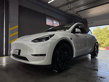 byd e5 2020: Tesla Model Y: 2021 г., Электромобиль — 2