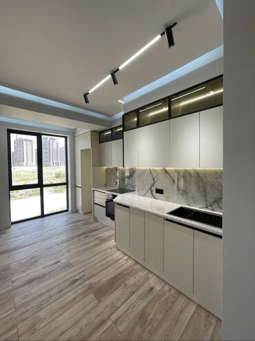 Продажа квартир: 3 комнаты, 80 м², Элитка, 3 этаж, Евроремонт