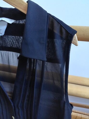 Bluze: H&M, XS (EU 34), Viskoza, Jednobojni, bоја - Crna — 6