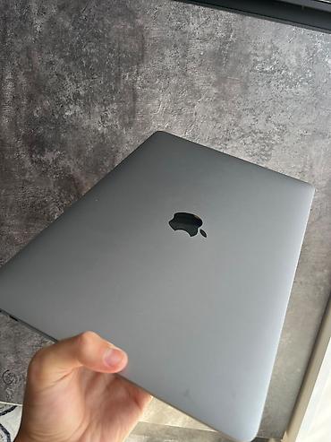 65 дюйм телевизор: Apple MacBook Air М1 13", цвет Space Gray - Экран Retina с тонкими — 1