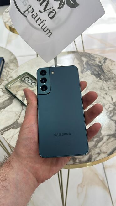 samsung c52: Samsung Galaxy S22, 128 GB, rəng - Yaşıl, Sensor, Barmaq izi, Face ID