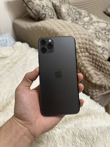 Apple iPhone: IPhone 11 Pro Max, Б/у, 64 ГБ, Защитное стекло, Чехол, 93 %