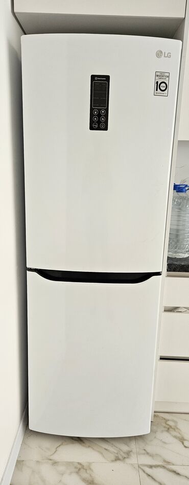 холодильнике: Холодильник LG, Двухкамерный, No frost