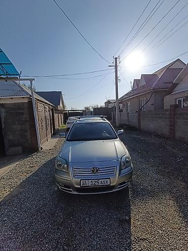 Toyota Avensis: 2004 г., 1.8 л, Механика, Бензин, Универсал