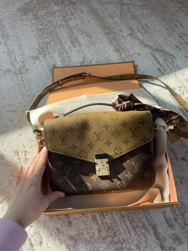 Классические сумки: Сумка Louis Vuitton Pochette Métis Monogram Продам оригинальную сумку — 2