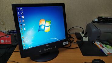 studio monitoru: DELL LCD Monitor Model: E171FPb 17-düym ekrandır.Əla işləyir, heç bir