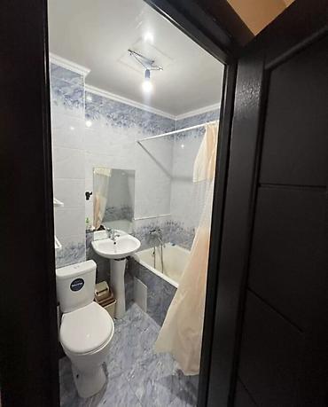 суточные квартиры в бишкеке мкр: 2 комнаты, 45 м², 104 серия, 2 этаж, Евроремонт — 5