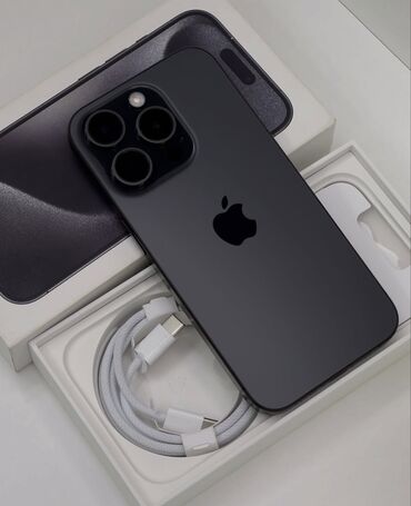 Apple iPhone: IPhone 15 Pro, Б/у, 256 ГБ, Black Titanium, Зарядное устройство, Защитное стекло, Чехол, 91 %