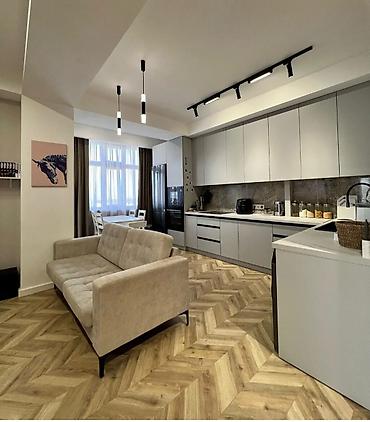 гранд виктория: 3 комнаты, 81 м², Золотой квадрат Элитка, 12 этаж, Свежий ремонт — 1