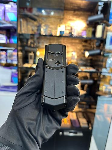 təzə telfon: Vertu Signature PureBlack Teze Kimidi…Qutusu Kabrosu Aksesuari Var — 7