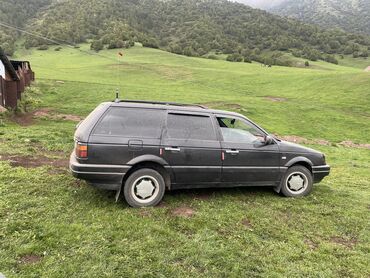 машиа: Volkswagen Passat: 1991 г., 1.8 л, Механика, Бензин, Универсал