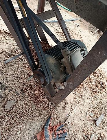 elektrik əl mişarı maxi az: 7,5 kv. 2900 abarot 3 faza Ağac emalı üçün stasionar elektrik — 1