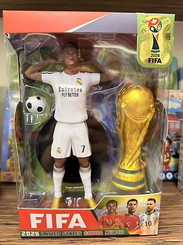 oyuncaq kukla: ⚽️FIFA mövzulu kolleksiya fiquru – oyunçusu ilə set. ✔️Rəsmi FIFA — 2