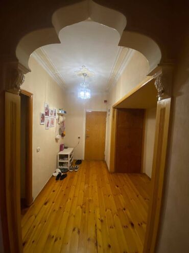 Köhnə tikili: Bakı, 3 otaqlı, Köhnə tikili, m. Əhmədli, 80 kv. m — 2