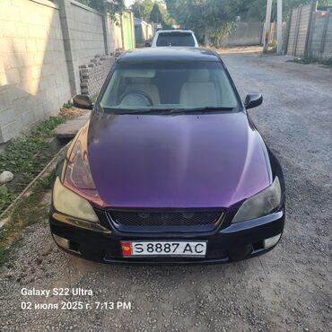 срочно срочно продаю машина: Toyota Altezza: 2003 г., 2 л, Автомат, Бензин, Седан