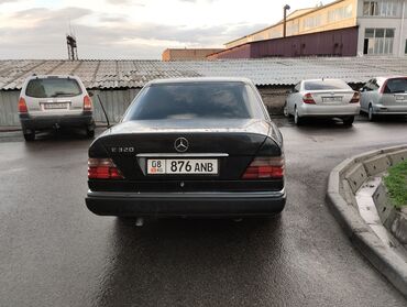 мерс 124 седан: Mercedes-Benz 230: 1993 г., 3.2 л, Механика, Газ, Седан