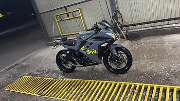 спортбайк kawasaki: Спортивный мотоцикл в стиле Kawasaki Ninja - Кузов: полноразмерный — 3