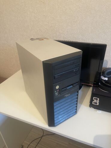 Noutbuk və netbuklar: BARTER OLUNUR Xüsusiyyətlər: 	•	Prosessor: Intel Core 2 	•	RAM: 4 GB