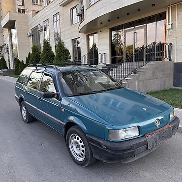Volkswagen Passat Variant: 1992 г., 1.8 л, Механика, Бензин, Универсал