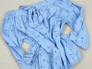 obcisła bluzki z dekoltem: Women's blouse, size M (EU 38)