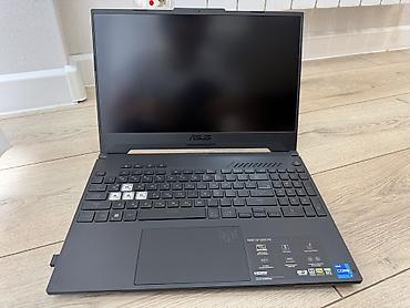 macbook pro: Игровой, Б/у, Intel Core i7 — 1