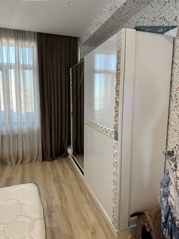 wkaf: İşlənmiş, Qarderob, paltar dolabı