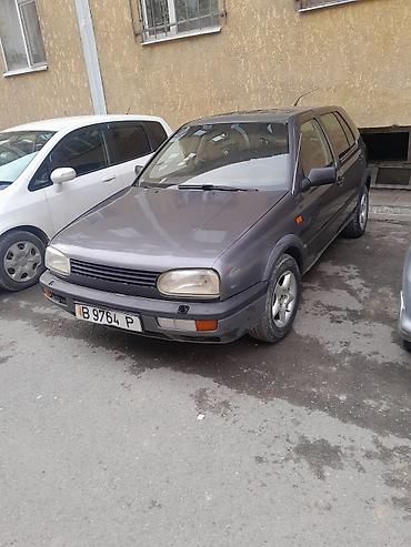 Volkswagen: Volkswagen Golf: 1993 г., 1.8 л, Механика, Бензин, Хэтчбэк — 3