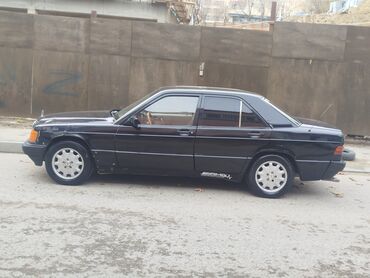 Mercedes-Benz: Mercedes-Benz 190 (W201): 2 l | 1990 il Sedan — 4