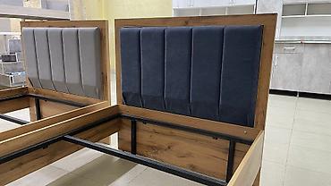 Полутороспальные кровати: Кровать полуторка, олноспальная с фабричным матрасом. Каркас — 14