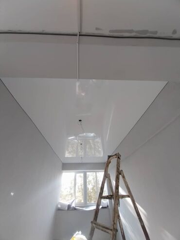 пластик потолок: Керме шыптар Жылтырак, Жылтырабаган, 3D потолоктор Кепилдиги, Акысыз консультация, Акысыз ченөө