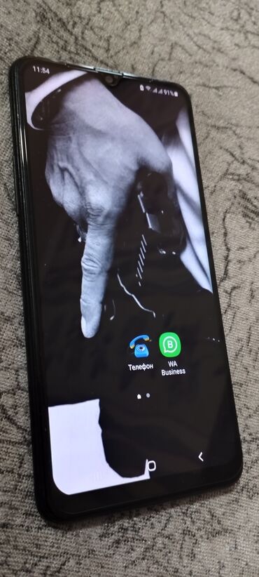 ikinci el telefon samsung: Samsung A20s, 32 GB, rəng - Qara, Sensor, Barmaq izi, Simsiz şarj