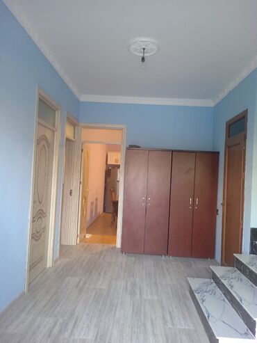 qaradag rayonu lokbatan qesebesinde kiraye evler: 80 kv. m, 3 otaqlı, Kombi, Qaz, İşıq