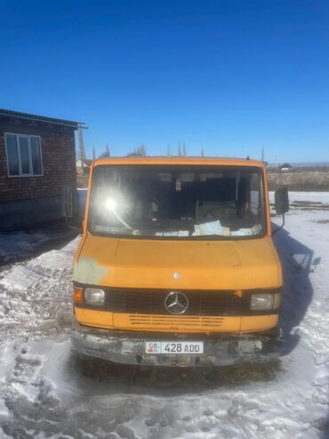 клей для авто: Mercedes Benz мерседес бенс гигант 609, год 1989 объем 3944