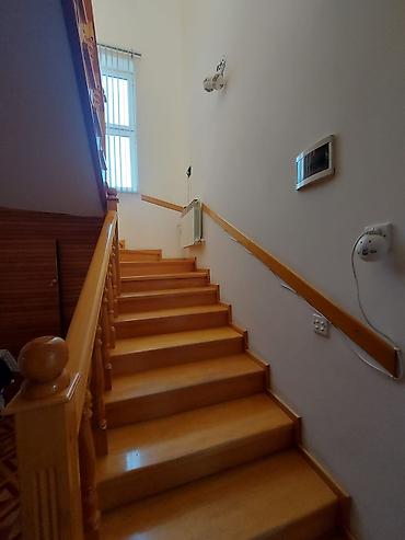 Həyət evləri və villaların satışı: 8 otaq, 200 kv. m, Kredit yoxdur, Orta təmir — 10