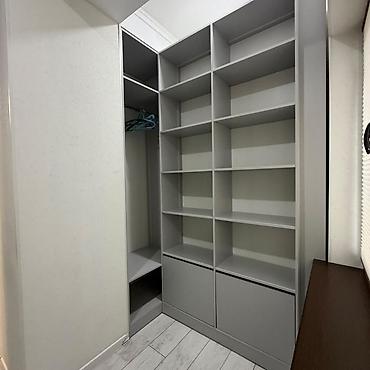 модульный душ и туалет: 🏡 Продаётся 3-комнатная квартира-студия 📍 Первая линия магистрали 📐 — 3