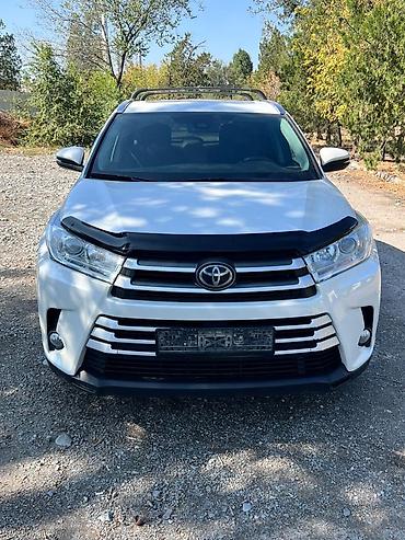 третий ряд: Toyota Highlander: 2018 г., 3.5 л, Автомат, Бензин, Кроссовер — 2