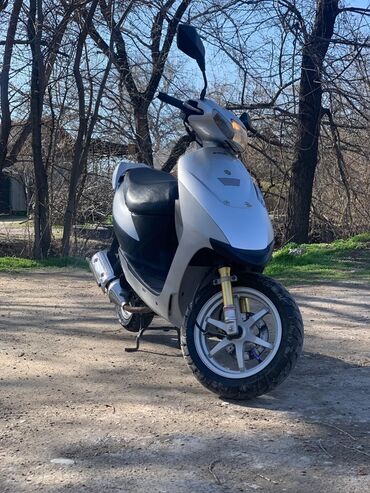 кумурска мотороллер: Скутер Suzuki, 50 куб. см, Бензин, Б/у
