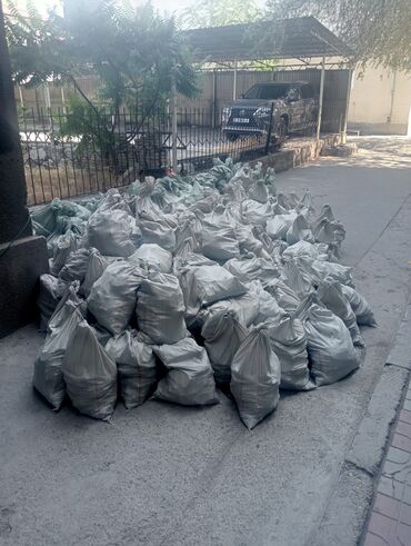 Демонтажные работы: Разбор полов, Снятие потолков, Демонтаж крыш | Гипсокартонная стена, Снос перегородки, Снятие старой штукатурки | Снятие реечных потолков, Снятие подвесных потолков, Зачистка от старых обоев | Демонтаж деревянного пола, Демонтаж линолеума, Демонтаж плинтуса | Крыша из шифера, Металлочерепичная кровля, Мягкая кровля Больше 6 лет опыта — 12