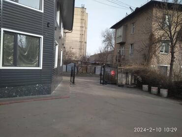 купить квартиру в бишкеке без ремонта: 2 комнаты, 43 м², Сталинка, 1 этаж