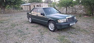 audi 80 1.8: Mercedes-Benz 190 (W201): 2 l | 1991 il Sedan — 2